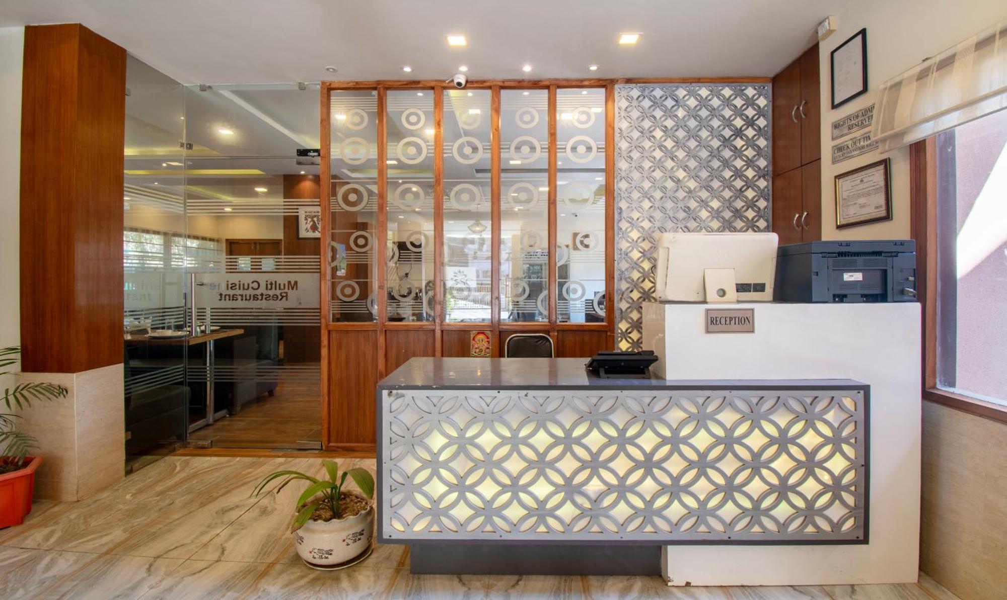 Hotel Ambika Residency, Near Hidimba Devi Temple Manāli Zewnętrze zdjęcie